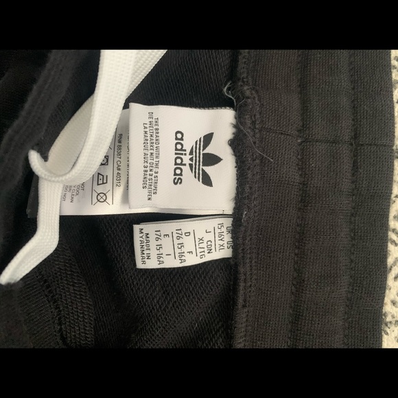 Adidas pants - Picture 3 of 3